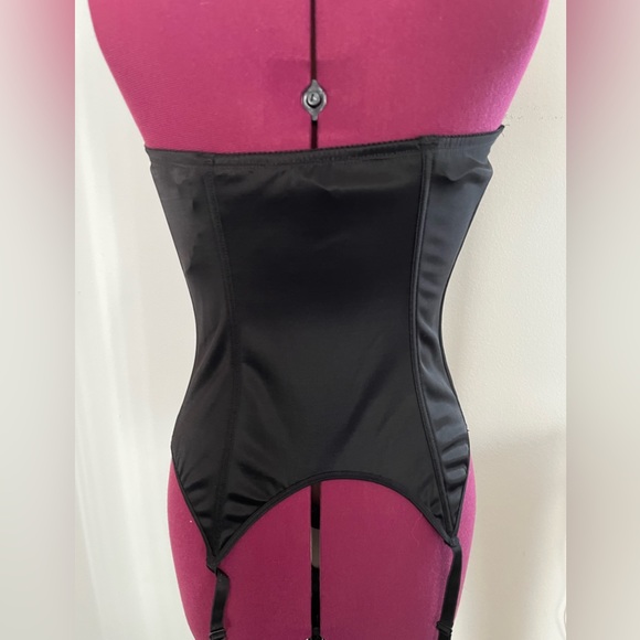 Black bustier - Picture 3 of 5